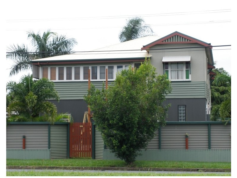 375 Shakespeare Street, West Mackay QLD 4740