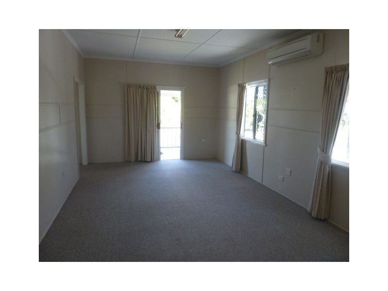 14 Edmond Street, West Mackay QLD 4740