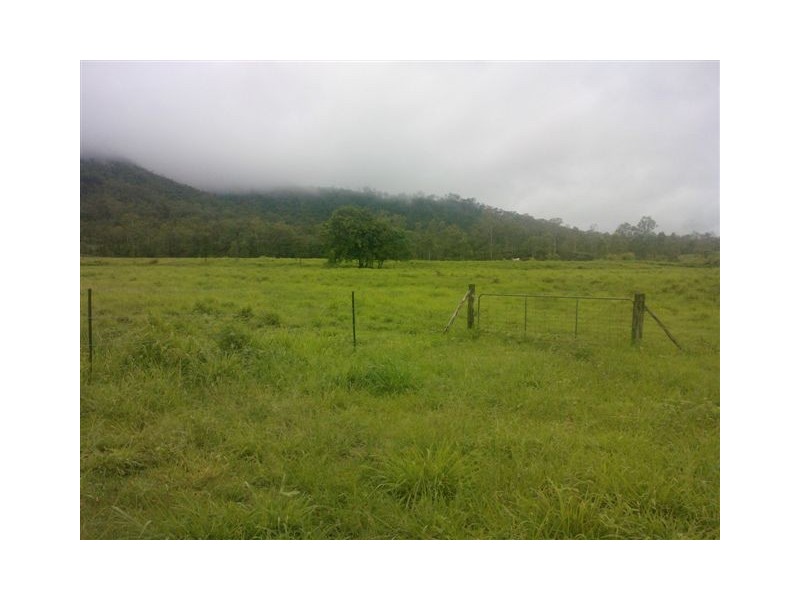 19 Pittionis Rd., Netherdale QLD 4756