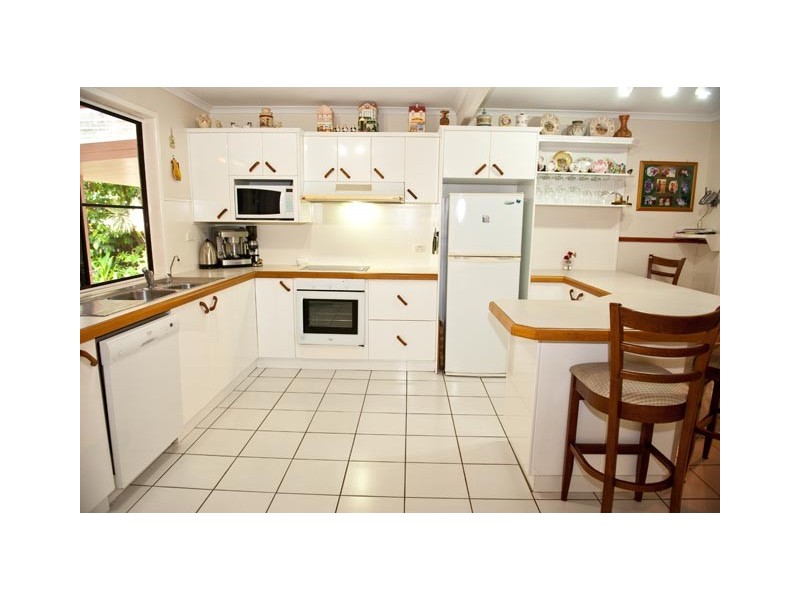 40 Blacks Beach Road, Blacks Beach QLD 4740