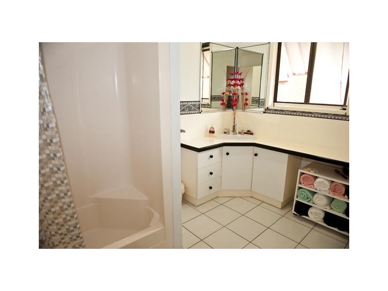 40 Blacks Beach Road, Blacks Beach QLD 4740