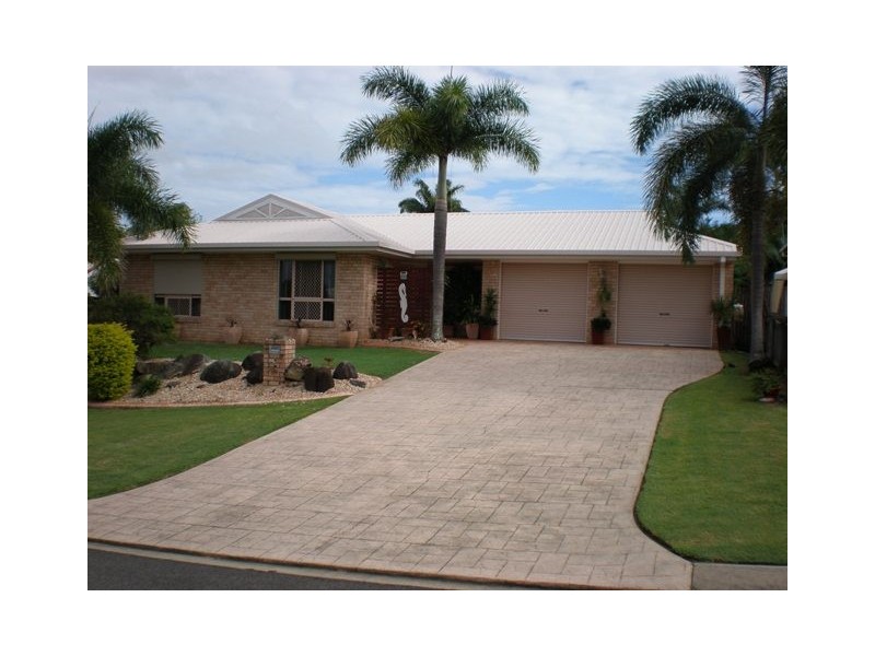 24 Bankswood St, Beaconsfield QLD 4740