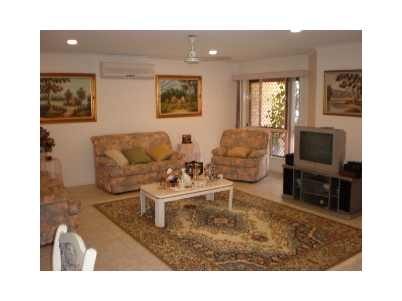 24 Bankswood St, Beaconsfield QLD 4740