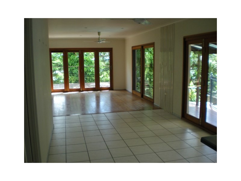 28 KINNON STREET, Glenella QLD 4740