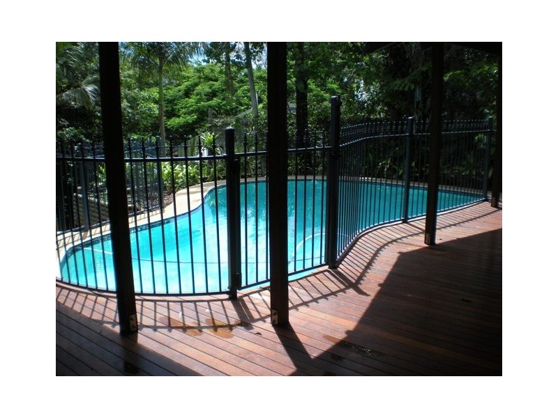 28 KINNON STREET, Glenella QLD 4740