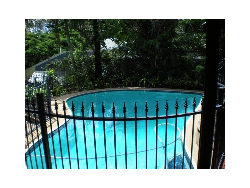 28 KINNON STREET, Glenella QLD 4740