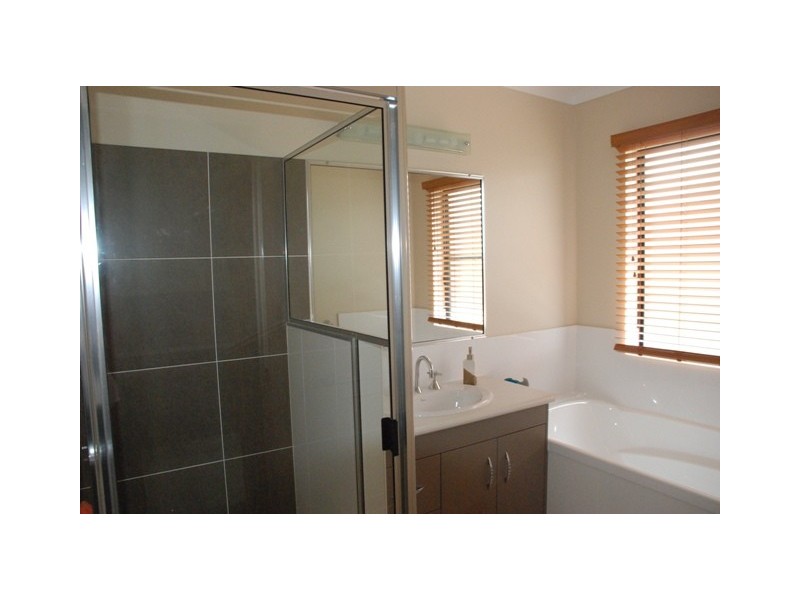 5 Vesta Lane, Paget QLD 4740