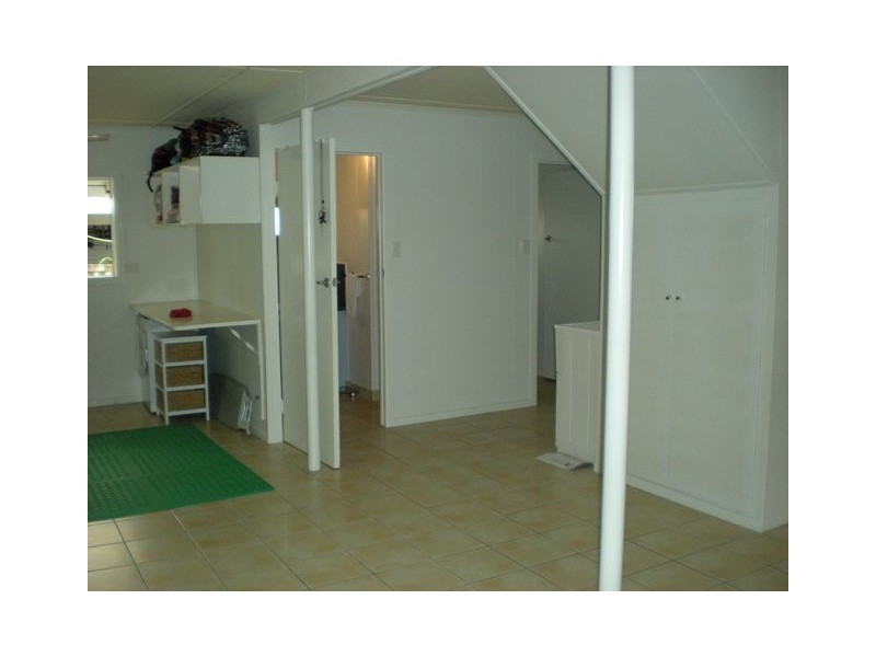 102 MANGO AVENUE, Eimeo QLD 4740