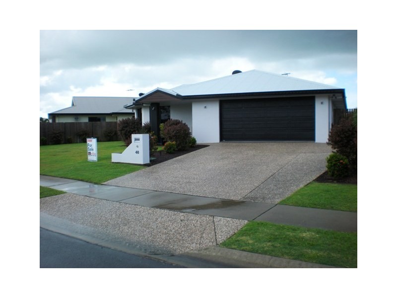 48 VICTOR AVENUE, Glenella QLD 4740