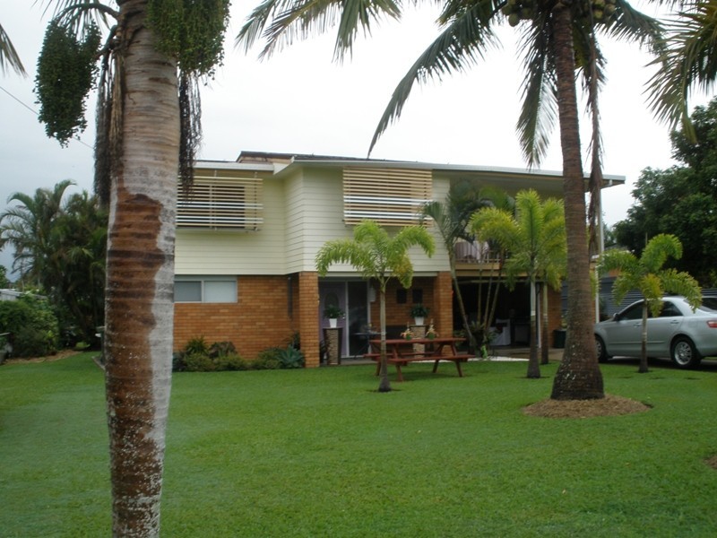 13 Hassen Crt, Mount Pleasant QLD 4740