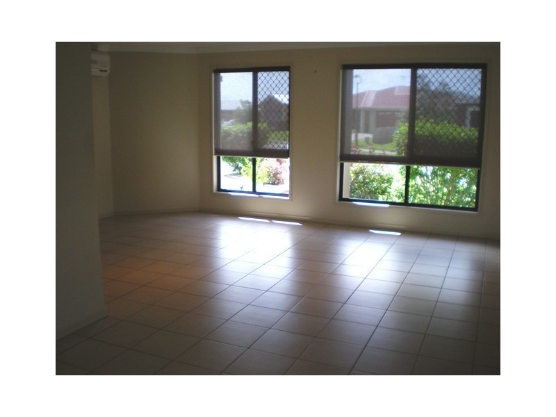 6 JOSEPH COURT, Glenella QLD 4740