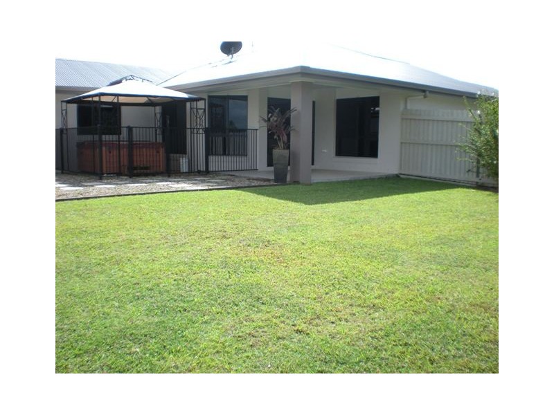 6 JOSEPH COURT, Glenella QLD 4740