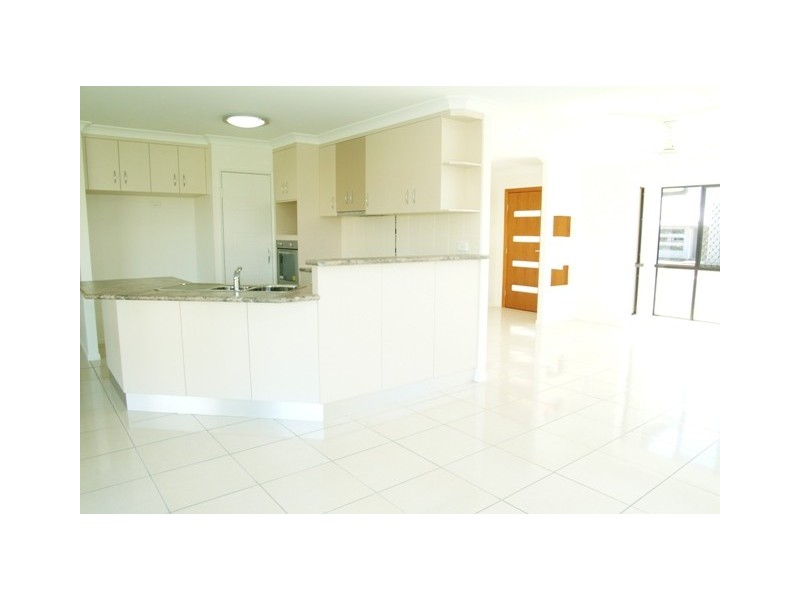 44 Gingham Street, Glenella QLD 4740