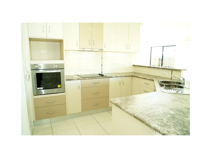 44 Gingham Street, Glenella QLD 4740