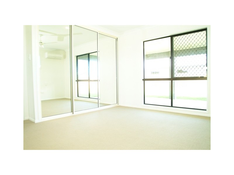 44 Gingham Street, Glenella QLD 4740