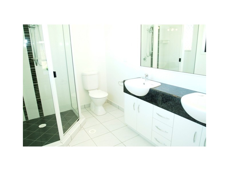 44 Gingham Street, Glenella QLD 4740