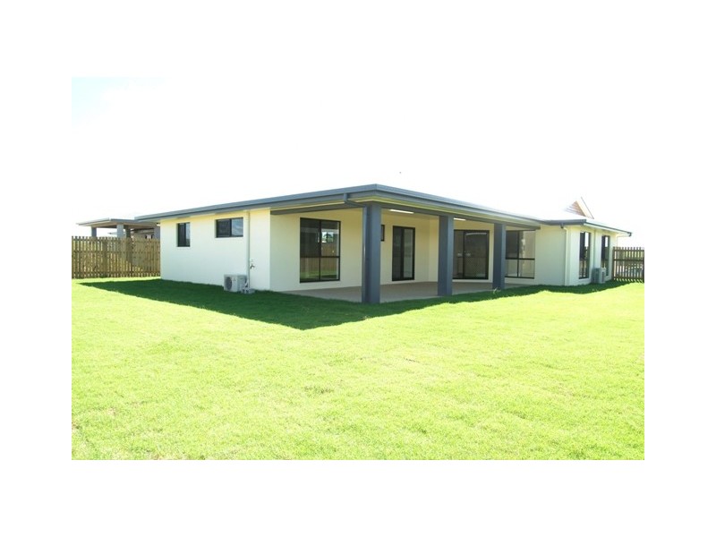 44 Gingham Street, Glenella QLD 4740