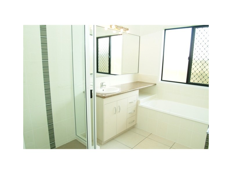 44 Gingham Street, Glenella QLD 4740