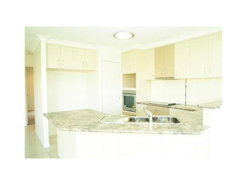 44 Gingham Street, Glenella QLD 4740