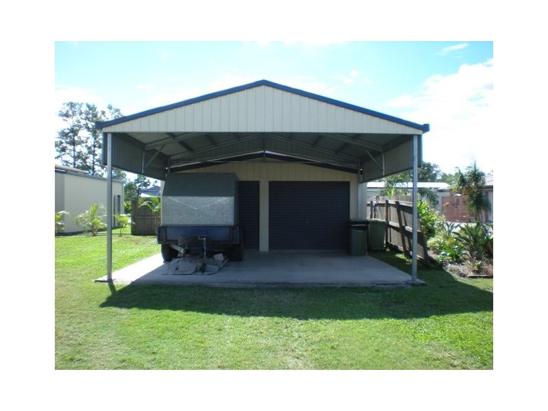 17 BLACKMUR STREET, Marian QLD 4753