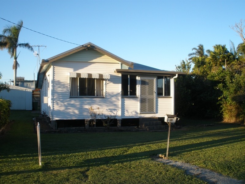 8 Keith Hamilton Street, West Mackay QLD 4740
