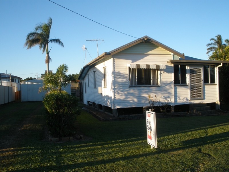 8 Keith Hamilton Street, West Mackay QLD 4740