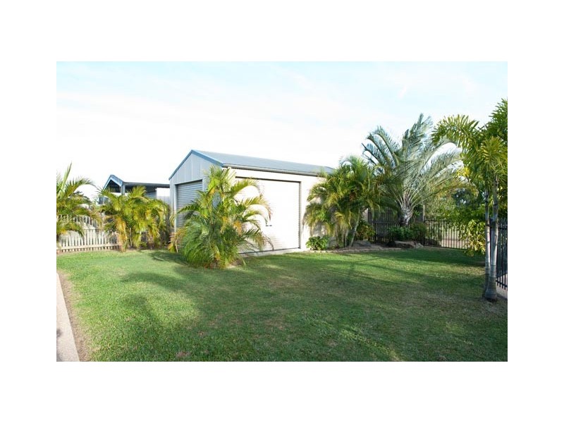 94 Wheeler Drive, Glenella QLD 4740