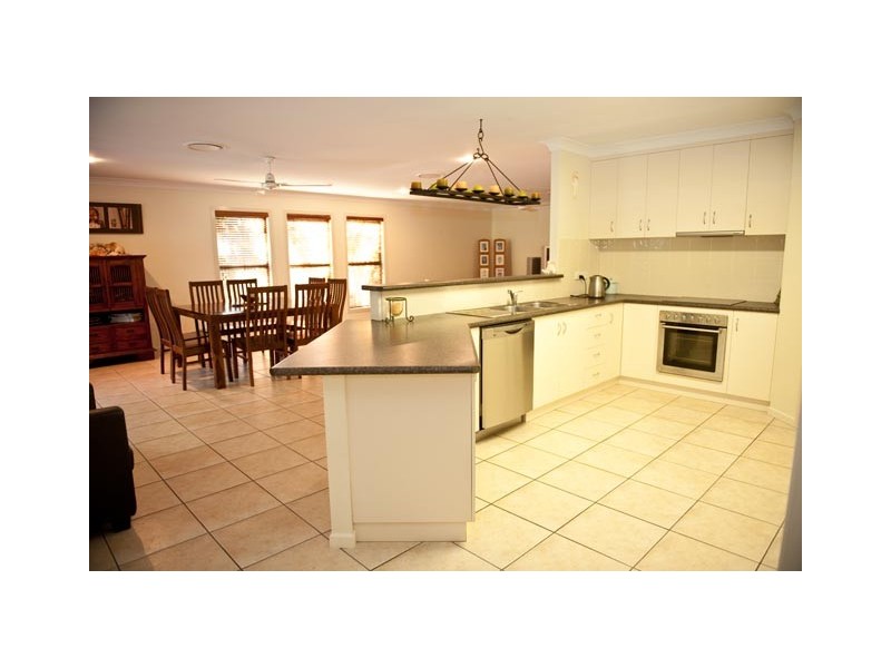94 Wheeler Drive, Glenella QLD 4740