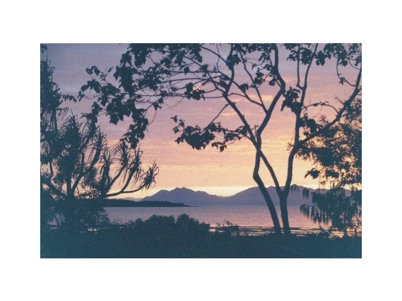 6 BAXTER AVENUE, Whitsundays QLD 4802