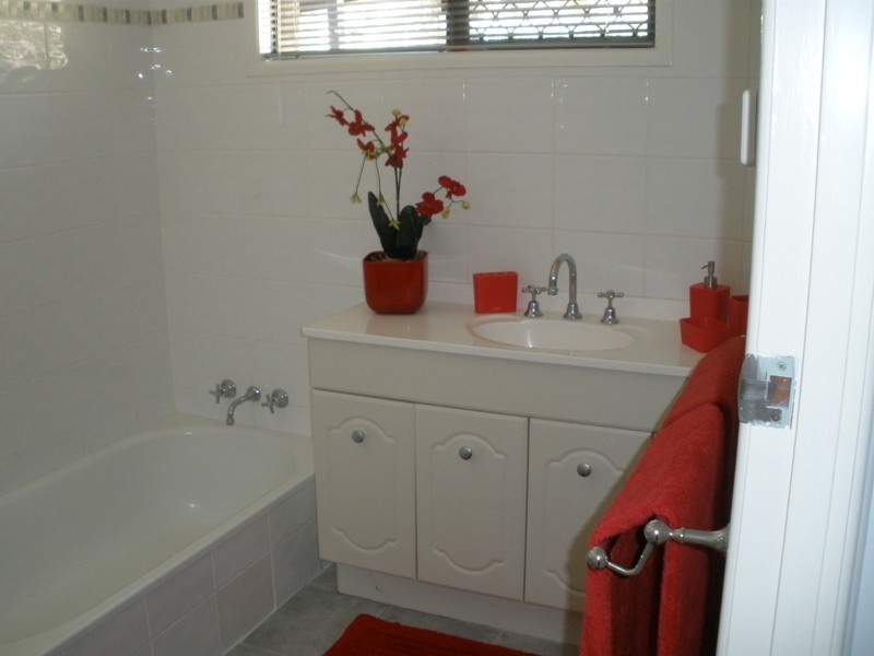 11 Scawfell Avenue, Slade Point QLD 4740