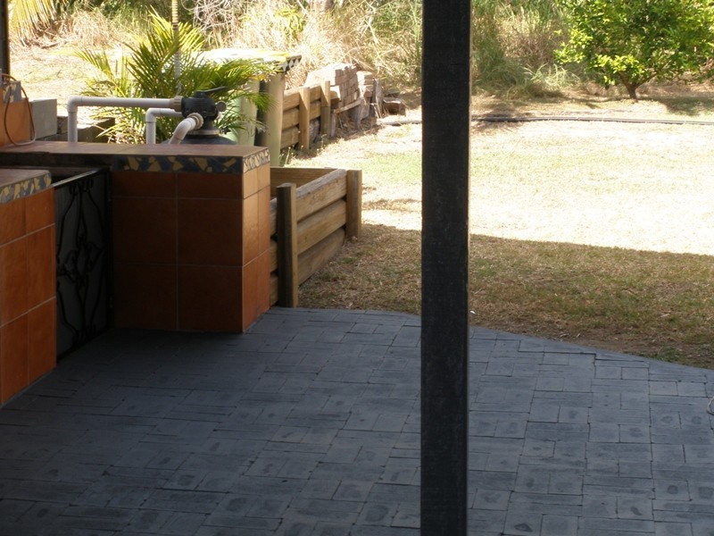 11 Scawfell Avenue, Slade Point QLD 4740