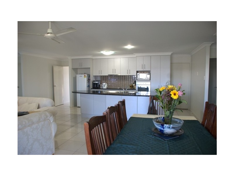 48 Gingham Street, Glenella QLD 4740