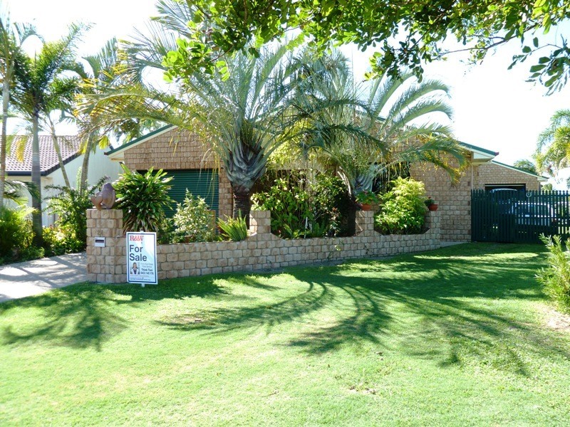 24 Spinnaker Way, Bucasia QLD 4750