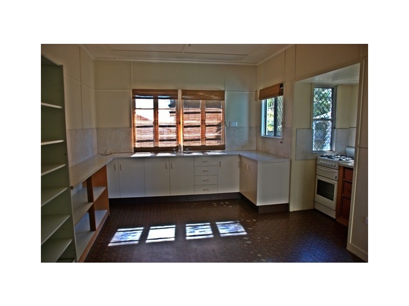 5 Fletcher Street, West Mackay QLD 4740