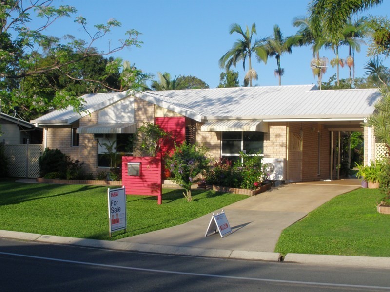 6 Broomdykes Drive, Beaconsfield QLD 4740