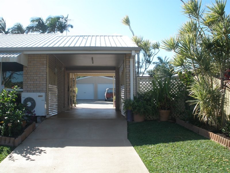 6 Broomdykes Drive, Beaconsfield QLD 4740