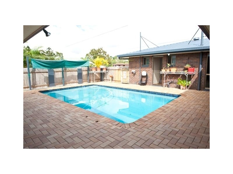 2 Northview Terrace, Mount Pleasant QLD 4740