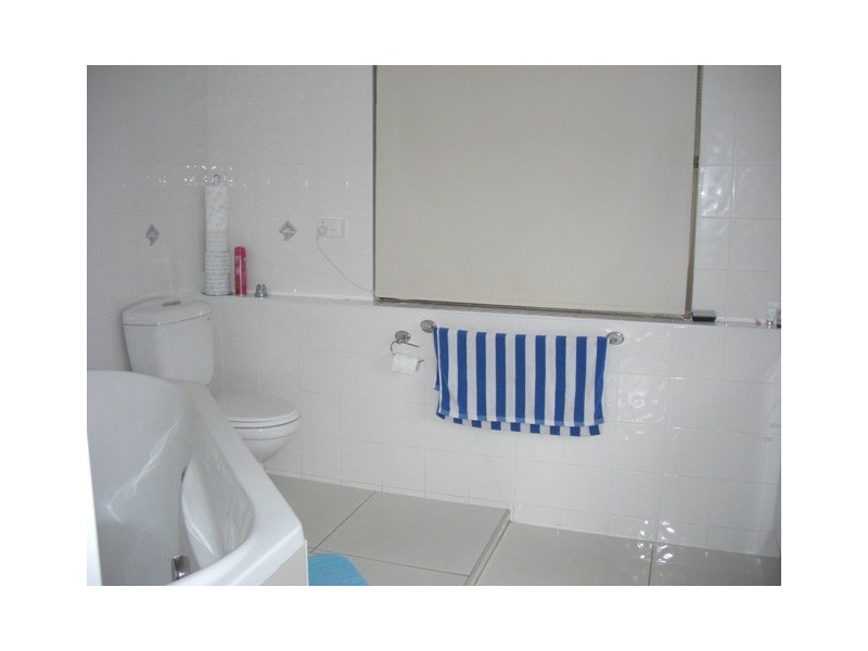 43 Davey Street, Glenella QLD 4740