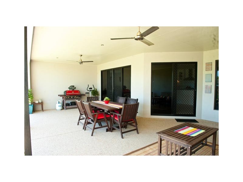 18 Corella Way, Blacks Beach QLD 4740