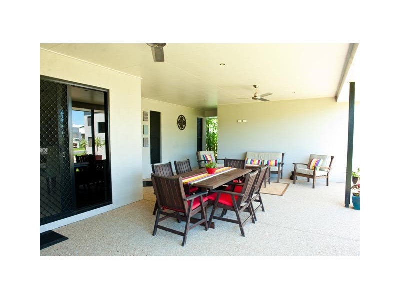 18 Corella Way, Blacks Beach QLD 4740