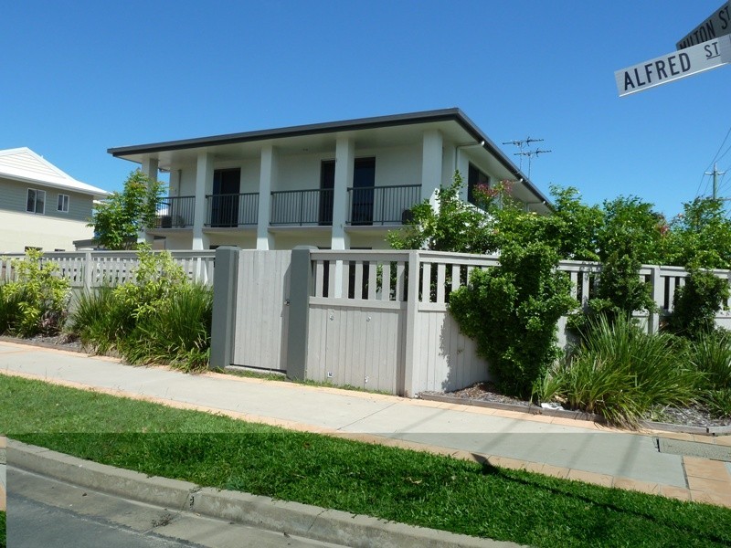 UNIT 2 361  Alfred St, Mackay QLD 4740