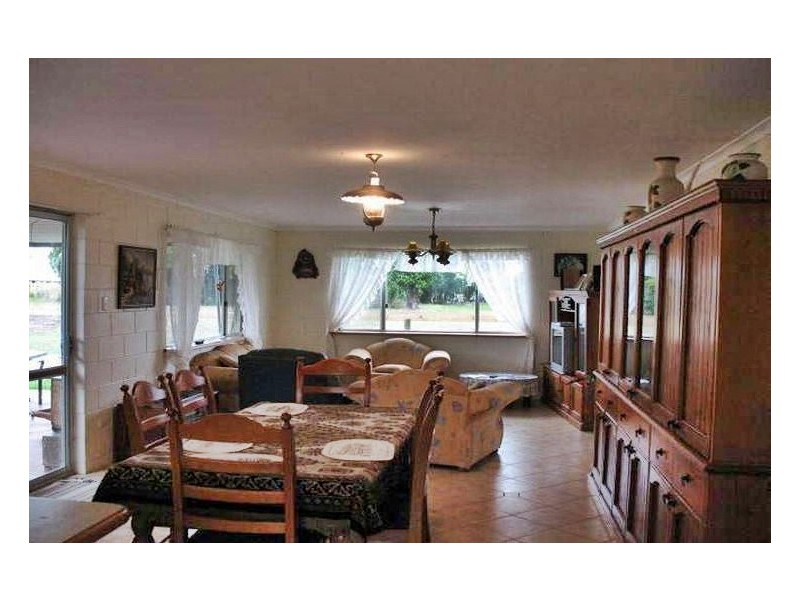 25 Kennys Road, Marian QLD 4753