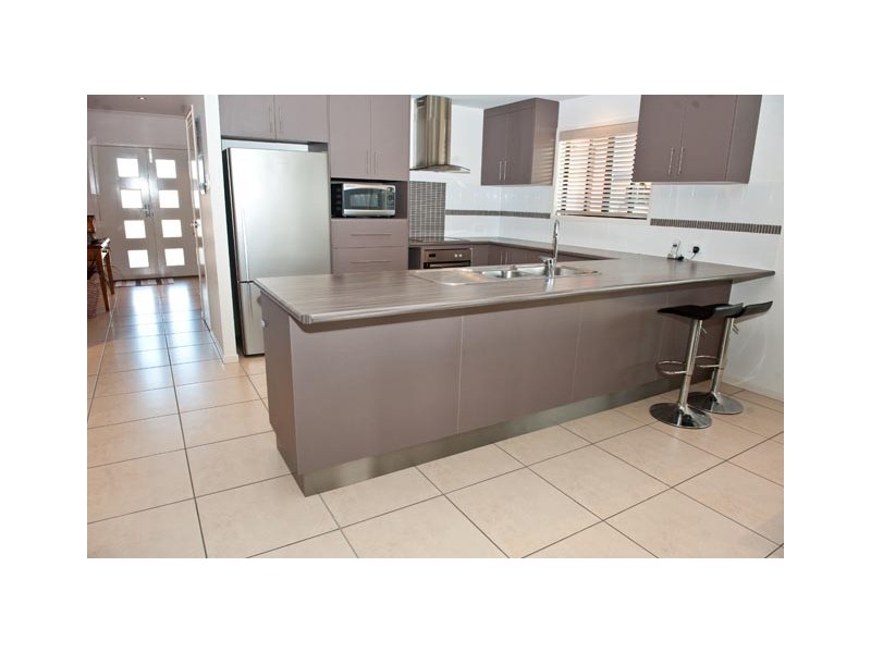 34 Monash Way, Ooralea QLD 4740