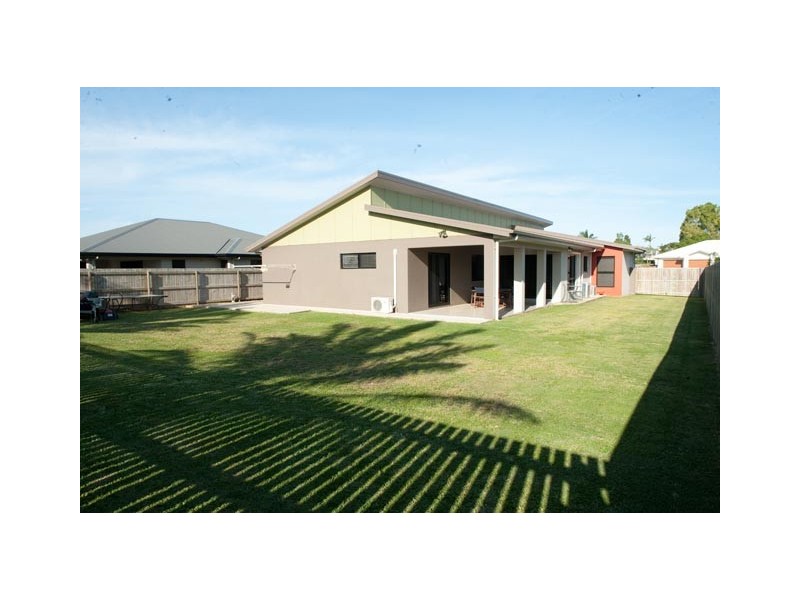 34 Monash Way, Ooralea QLD 4740