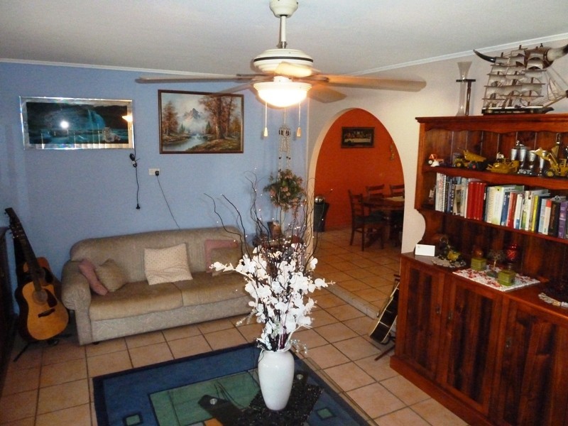 2 Saunders St, Walkerston QLD 4751