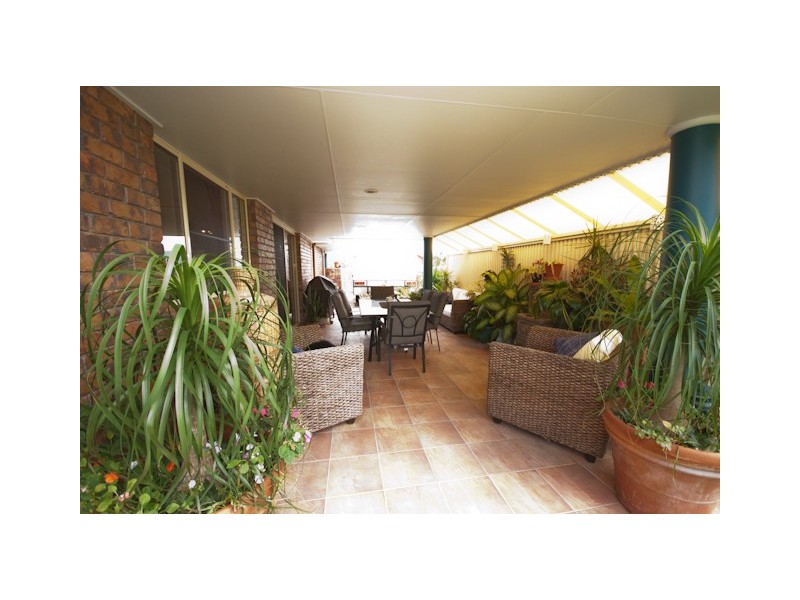 55 Victor Avenue, Glenella QLD 4740