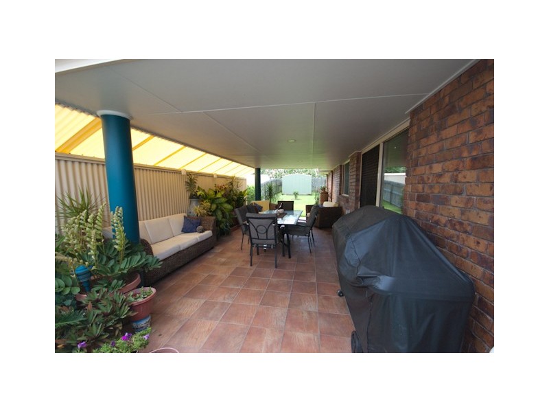 55 Victor Avenue, Glenella QLD 4740