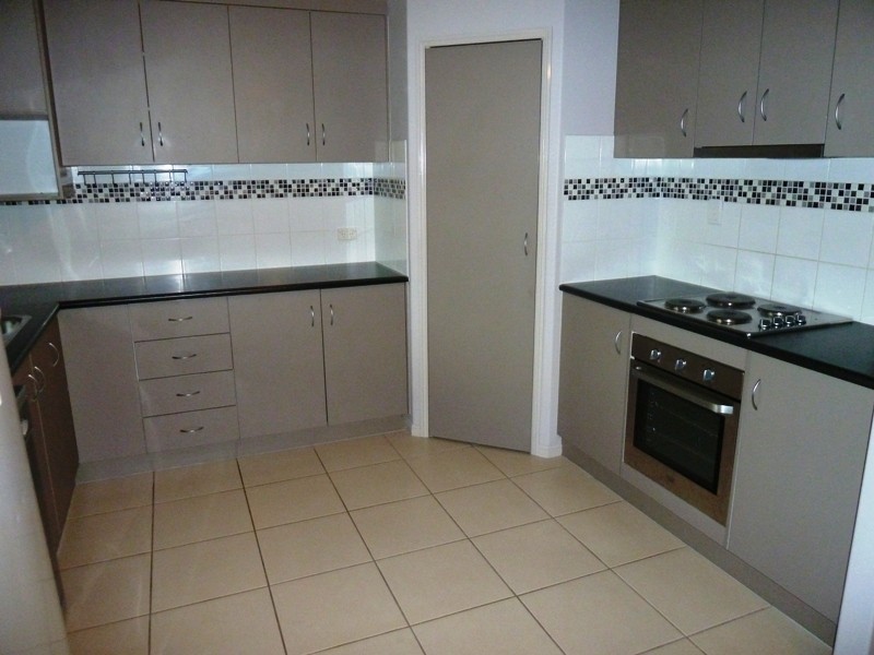 2 Shellcove Court, Blacks Beach QLD 4740