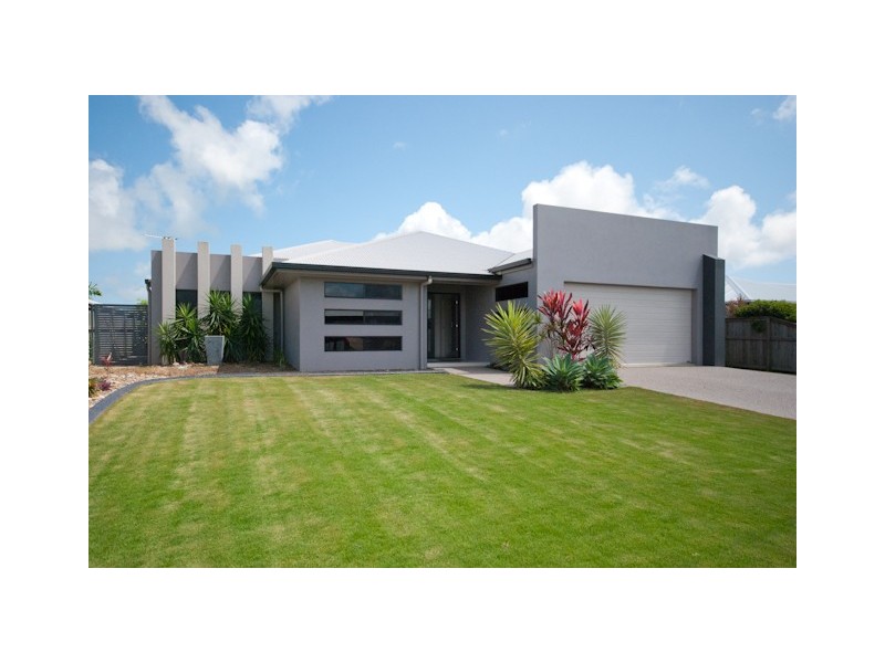 51 Gingham Street, Glenella QLD 4740