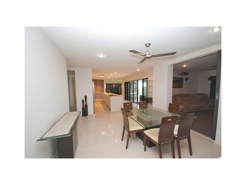 51 Gingham Street, Glenella QLD 4740